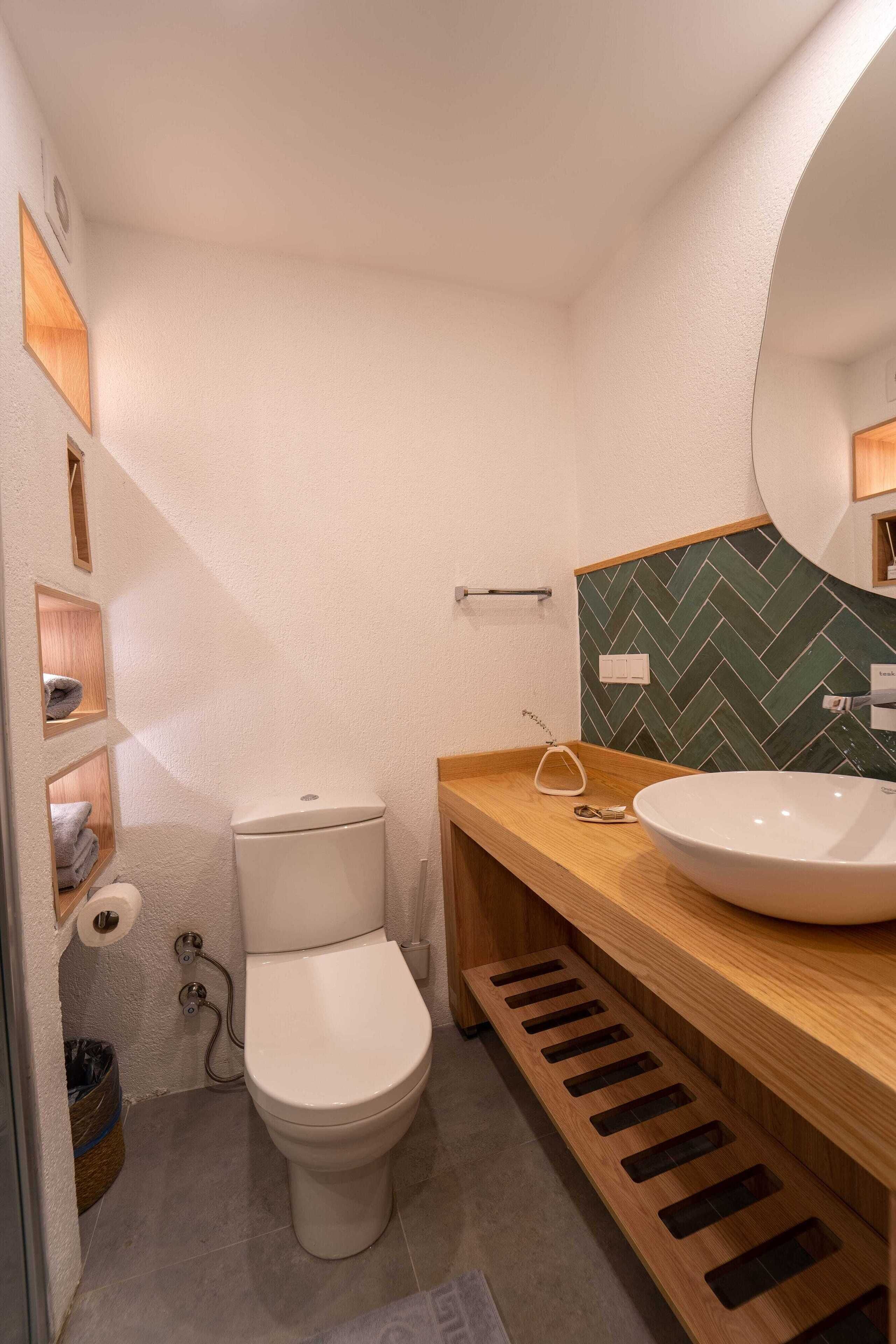 free toiletries, hair dryer, towels, soap