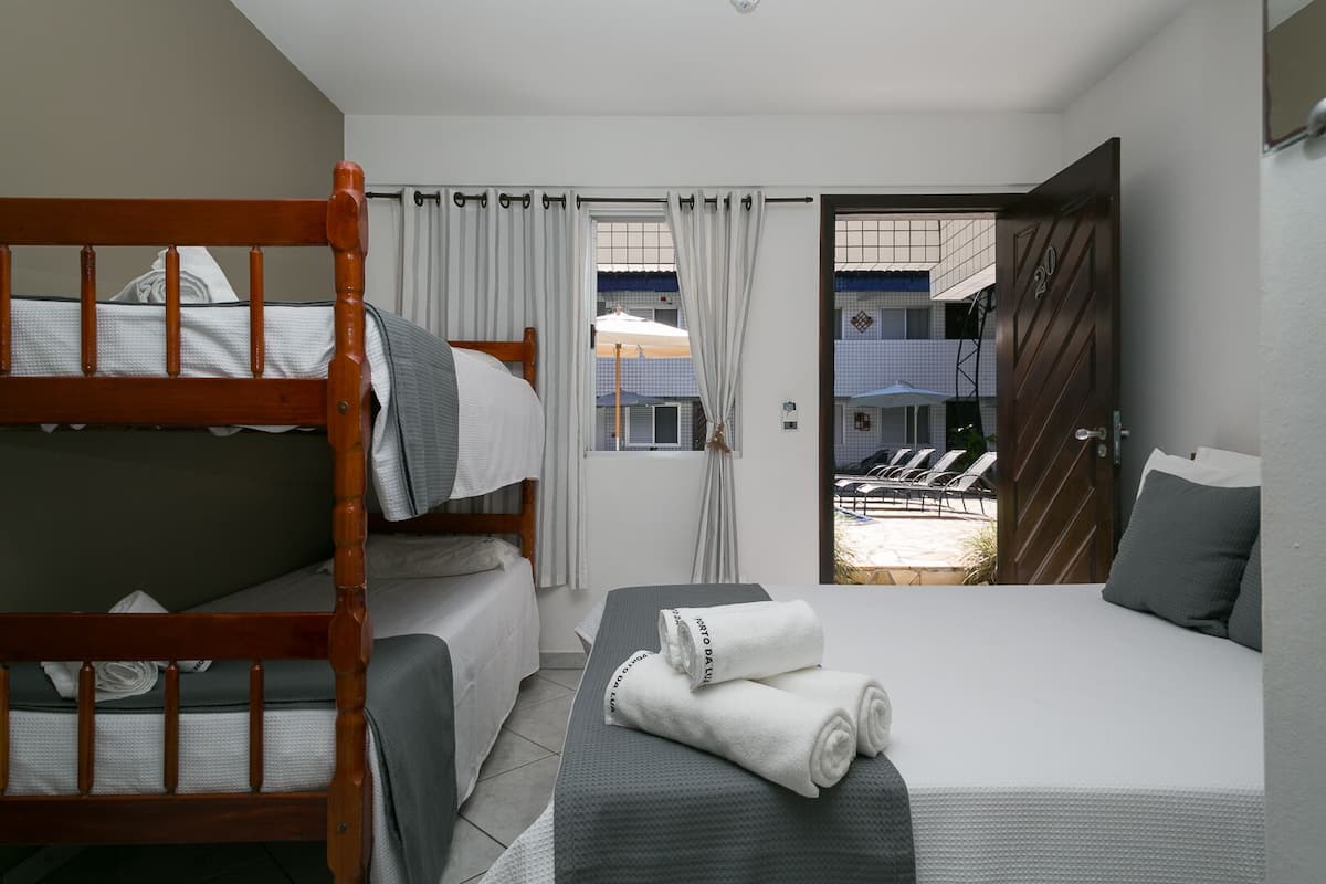 deluxe quadruple room | 1 bedroom, minibar, in-room safe, free wifi
