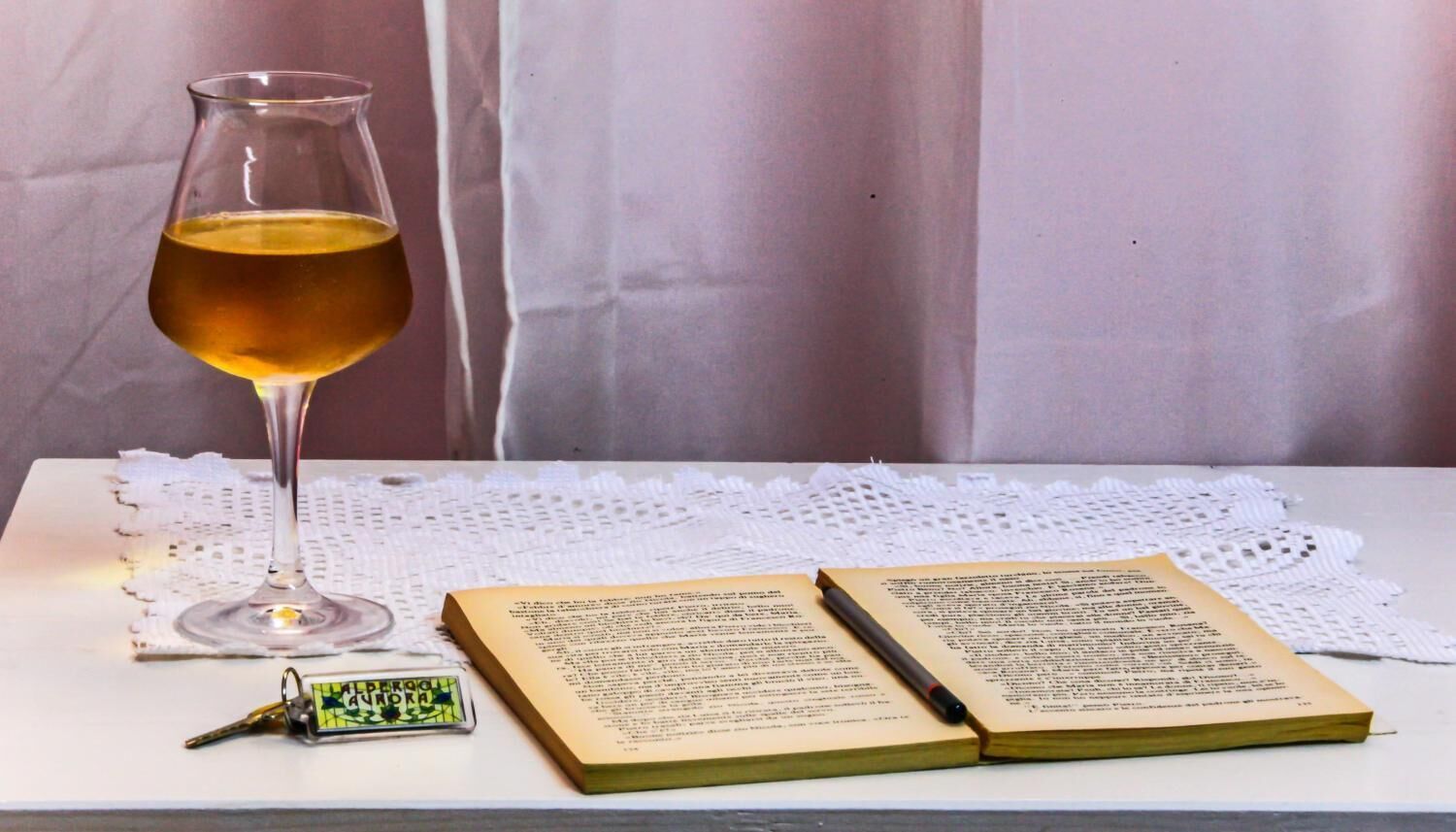 desk, cots/infant beds, rollaway beds, free wifi