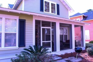 House, 3 Bedrooms | Exterior