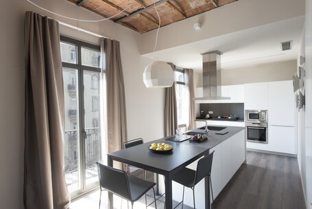 Casagrand Luxury Suites Barcelona - view 3
