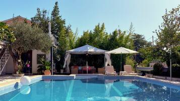 Seasonal outdoor pool
