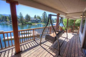 House, 4 Bedrooms | Terrace/patio