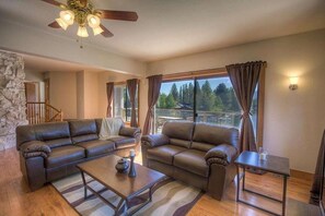 House, 4 Bedrooms | Interior