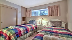 Condo, 3 Bedrooms - Altomare's Bavarian Ge  1148ha 3 Bedroom Condo (South Lake Tahoe)