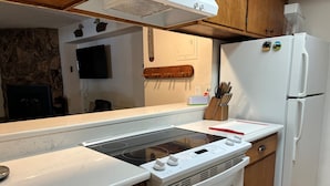 Unclassified image, 5 of 26, button - Altomare's Bavarian Ge  1148ha 3 Bedroom Condo (South Lake Tahoe)