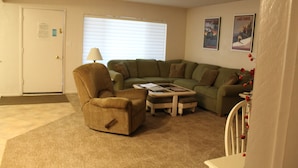 Unclassified image, 4 of 26, button - Altomare's Bavarian Ge  1148ha 3 Bedroom Condo (South Lake Tahoe)