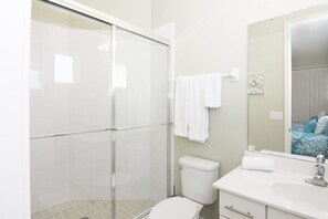Casa, 5 habitaciones, tina (5Bed Suites Luxury Home on Reunion) | Baño