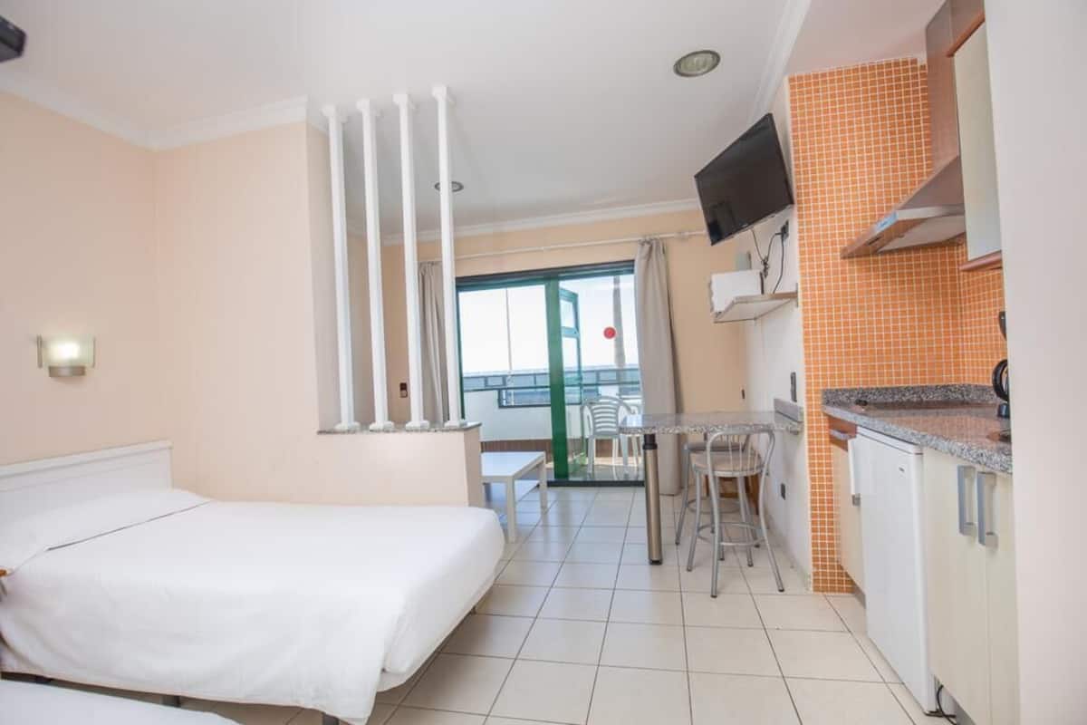 Apartemen, 1 kamar tidur | 2 kamar tidur, ruang kerja ramah laptop, dan Wi-Fi gratis