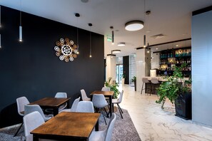 Lobby - Best Western Plus Premium Inn (Sunny Beach)