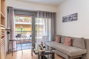 Apartment, 1 Bedroom (2nd Floor) | Living area | 25-inch flat-screen TV with digital channels, TV - Elvita Apartments (Athens)