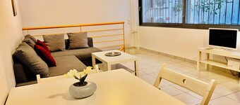 Elvita Apartments