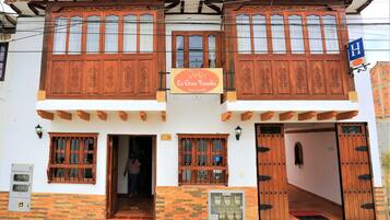 Fachada del alojamiento