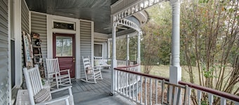 Clyde and Marie's Bed & Breakfast