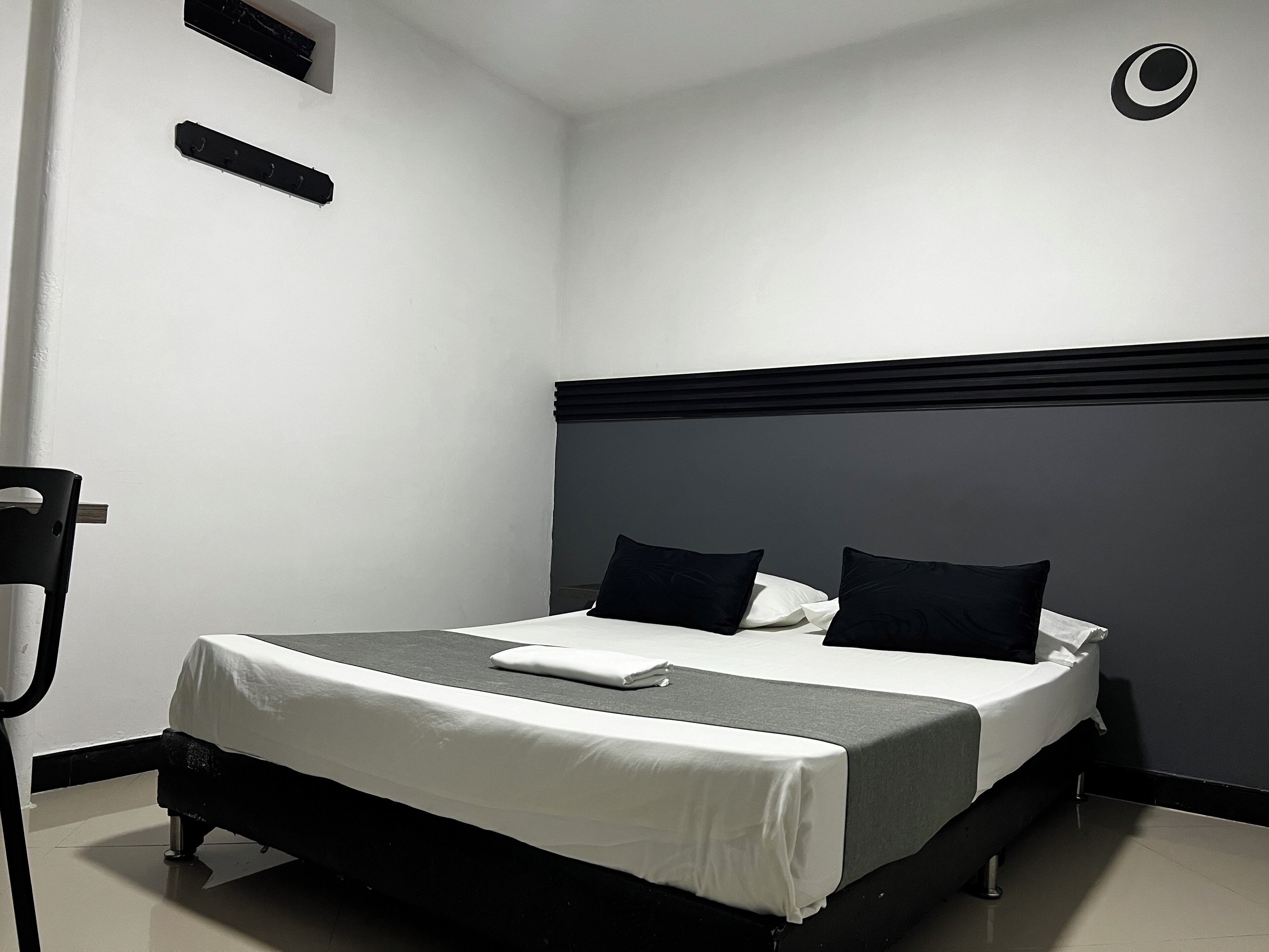 Kamar Double Standar | Wi-Fi gratis dan seprai linen