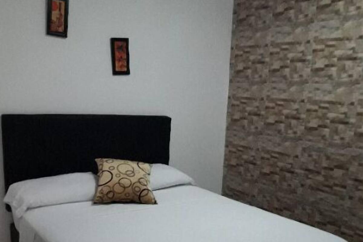 Standard Double Room | Iron/ironing board, free WiFi