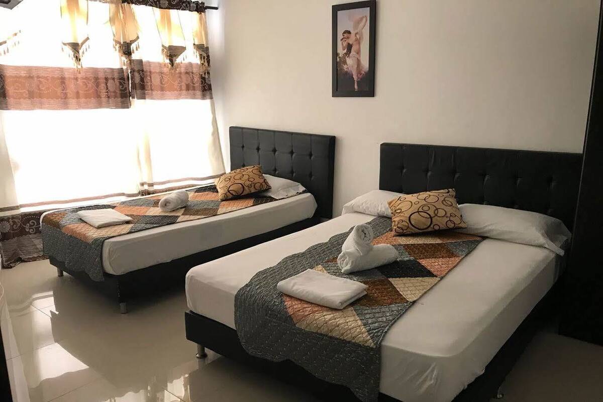 Triple Room | Iron/ironing board, free WiFi