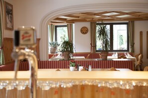 Bar (on property) - Hotel Ennskraxblick (Kleinarl)