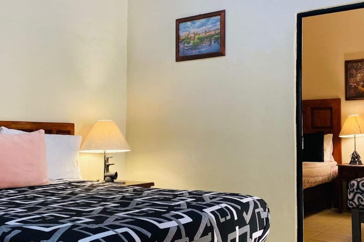 Family Room | Free WiFi, bed sheets