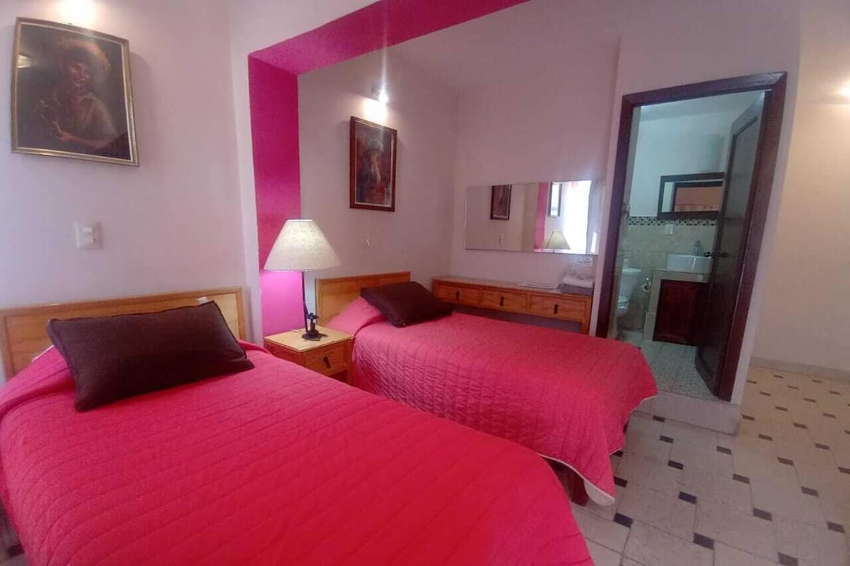 Double Room | Free WiFi, bed sheets