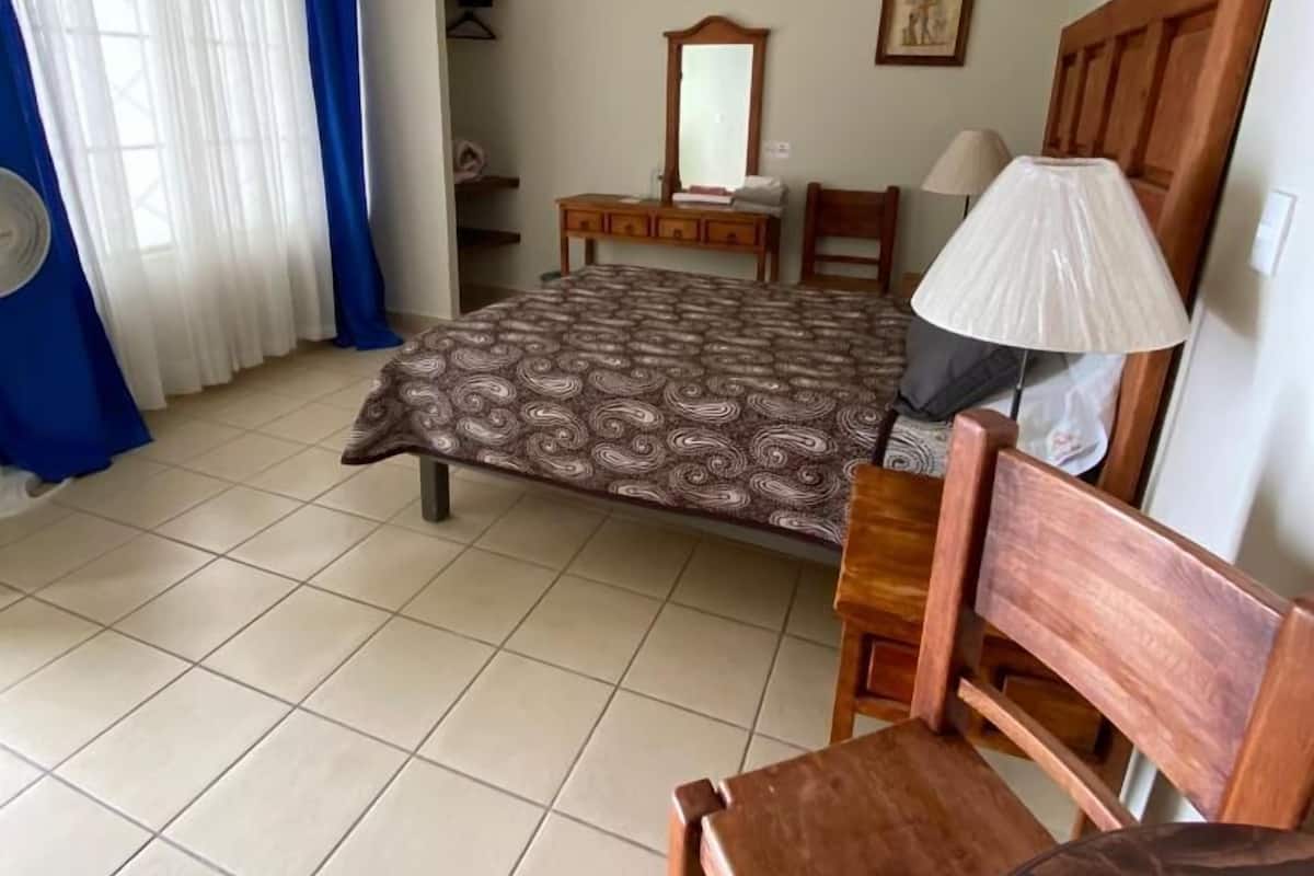 Junior Standard Room | Free WiFi, bed sheets