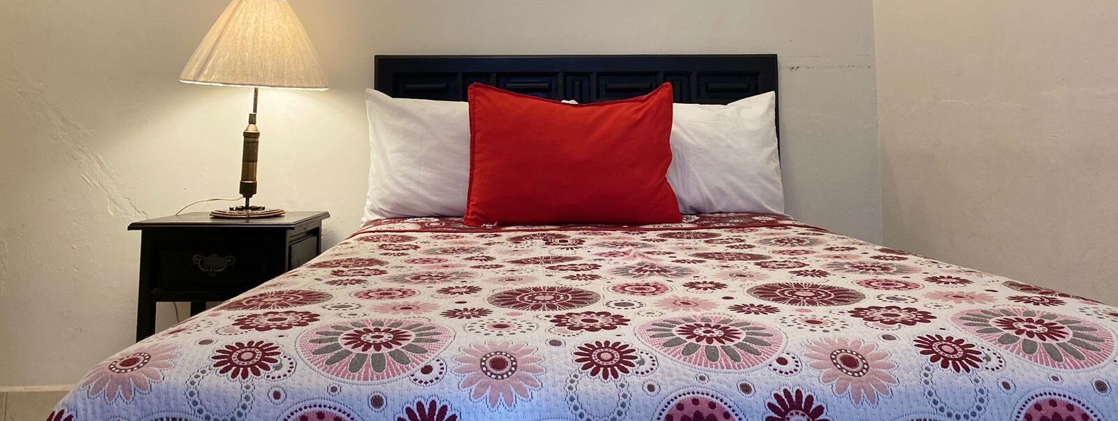 Standard Room | Free WiFi, bed sheets