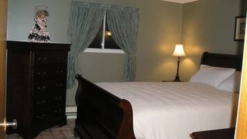 Comfort Cottage, 2 Bedrooms, Sea Facing | 2 bedrooms, iron/ironing board, travel crib, free WiFi