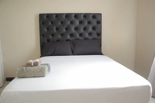Kingston Apartment At Tres Vista - Kingston, Jamaica