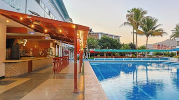 Poolside bar