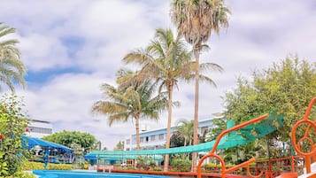 2 outdoor pools, open 9:00 AM to 10:00 PM, free cabanas, sun loungers