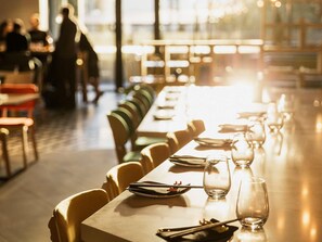 Daily buffet breakfast for a fee - ibis Styles Hobart (Hobart)