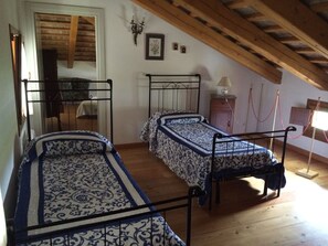 3 habitaciones y caja de seguridad en la habitación 