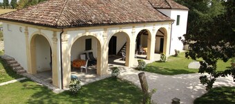 Magnolia, charming residence in the Barchessa of Venetian Villa: Villa Pastori