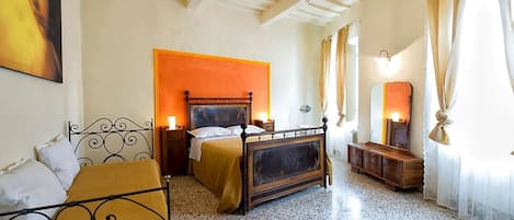2 bedrooms, desk, iron/ironing board