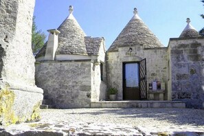 Exterior - Trullo Aurora - Ostuni (BR)  (Ostuni)