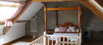 ティグビーグホリデイコテージ