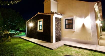 Casa, Villa cerca del mar, para vacaciones en Biscoitos (Isla Terceira)