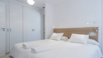 1 chambre, coffres-forts dans les chambres, fer et planche Ă repasser