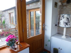 Interior - Pet friendly barn conversion with spectacular views, just for 2. (Crosby Garrett)