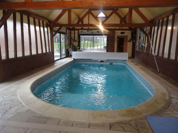 Piscine couverte, piscine chauffée