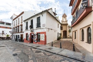 Exterior - Duplex in historic center-Mosque with parking (Córdoba)