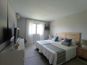 2 Schlafzimmer, Bügeleisen/Bügelbrett, Internetzugang, Bettwäsche