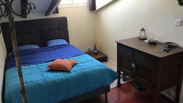 2 slaapkamers, een strijkplank/strijkijzer, wifi, beddengoed