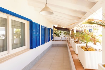 APARTMENT IN VILLA 150 METERS FROM THE BEACH WIFI FREE CAR RENTAL