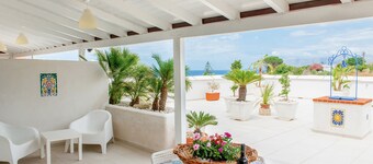APARTMENT IN VILLA 200 METERS FROM THE BEACH WIFI FREE CAR RENTAL