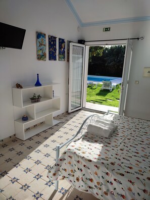 1 Schlafzimmer, Bügeleisen/Bügelbrett, kostenloses WLAN, Bettwäsche