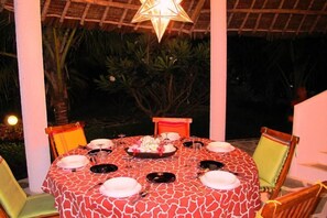 Outdoor dining