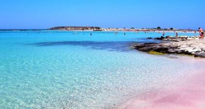 Kokkini Hani / Heraklion Charming Studio 1-3 people 100 meters from the beach.