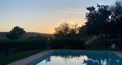 Precioso apartamento en el campo de Montepulciano, rutas del vino, excursiones en bicicleta, relajarse