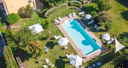 "Bleu" Wohnung mit Pool, Villa Gabriella